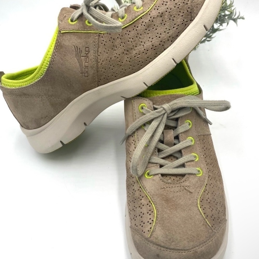 Dansko Elise Mocha/Lime
Suede Comfort Sneakers EUR
39, 8.5-9